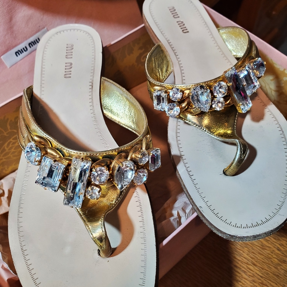 Gorgeous MIU MIU Sandals flip flops. Calzature donna. Size 37.5